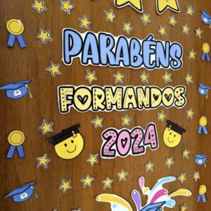 DECORAÇÃO DE PORTA FORMANDOS