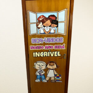 DECORAÇÃO DE PORTA INÍCIO DAS AULAS